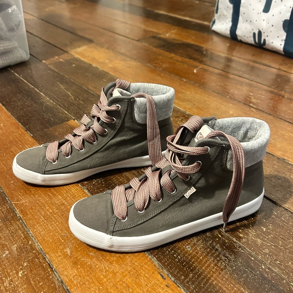 Casual Gray High-Top Keds